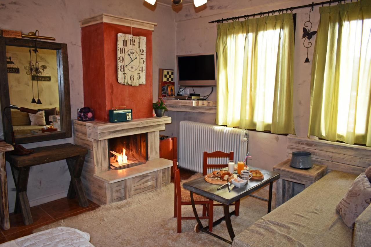 Agiaz' Bed and Breakfast Arachova Exteriör bild